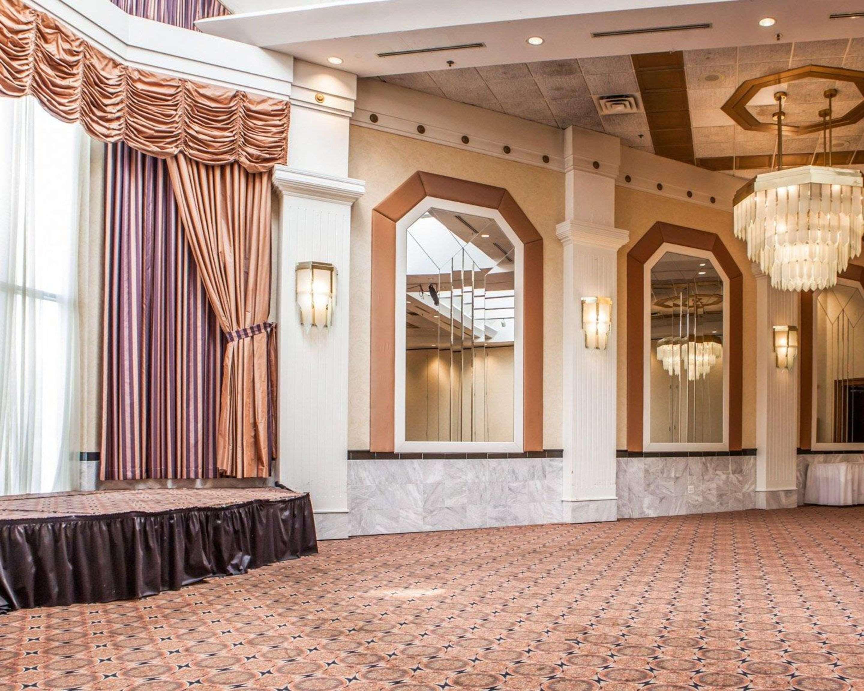 Quality Inn & Suites Orland Park - Chicago מראה חיצוני תמונה