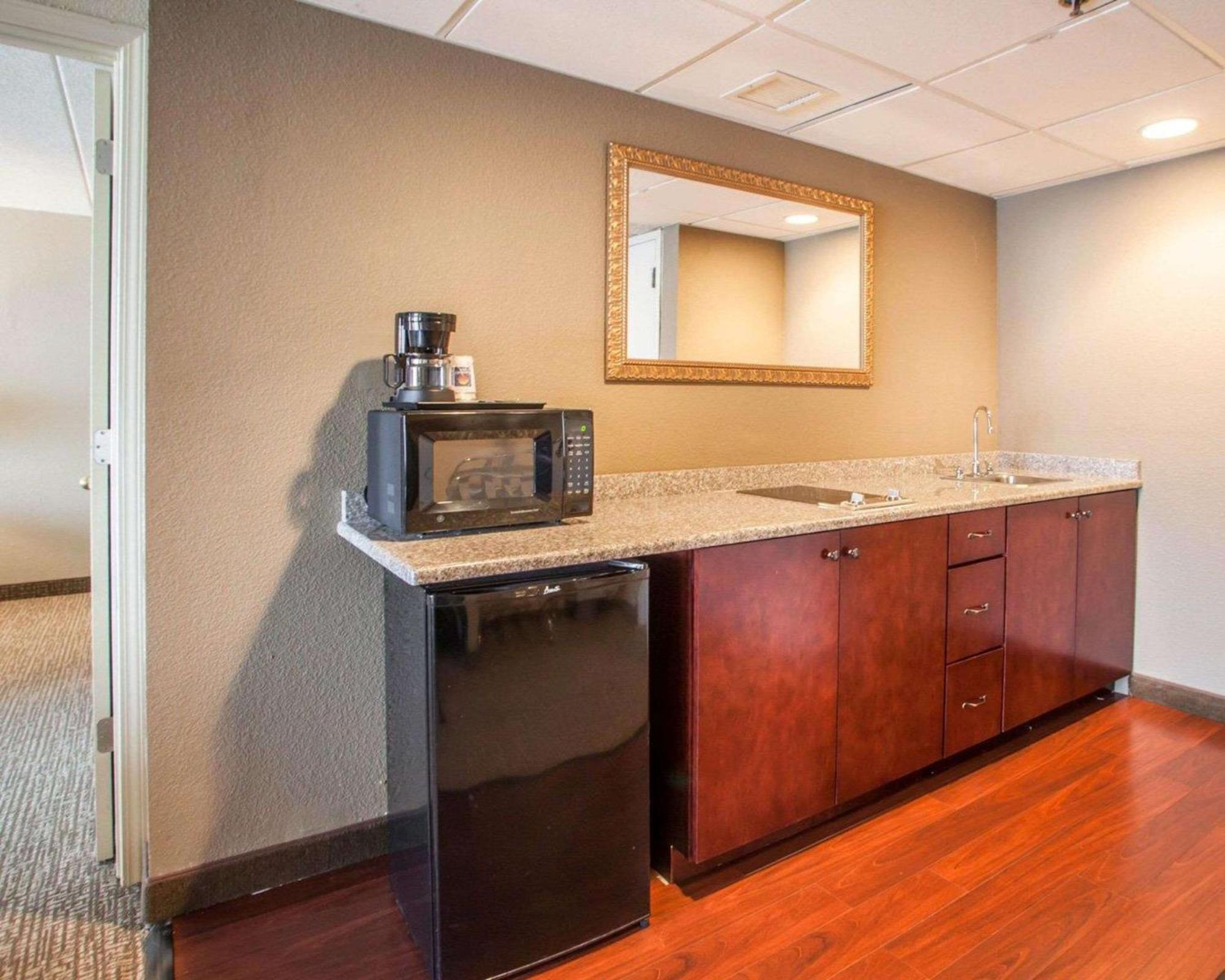 Quality Inn & Suites Orland Park - Chicago מראה חיצוני תמונה