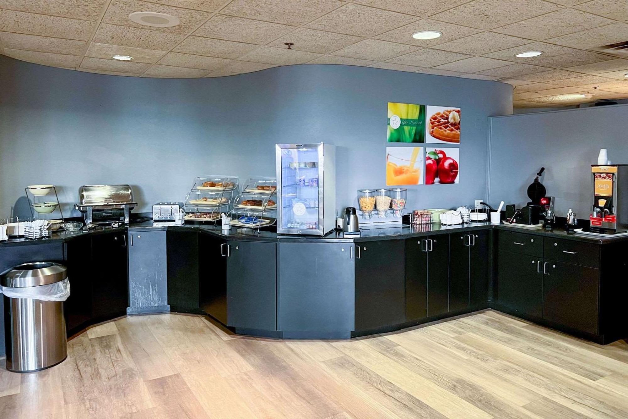 Quality Inn & Suites Orland Park - Chicago מראה חיצוני תמונה