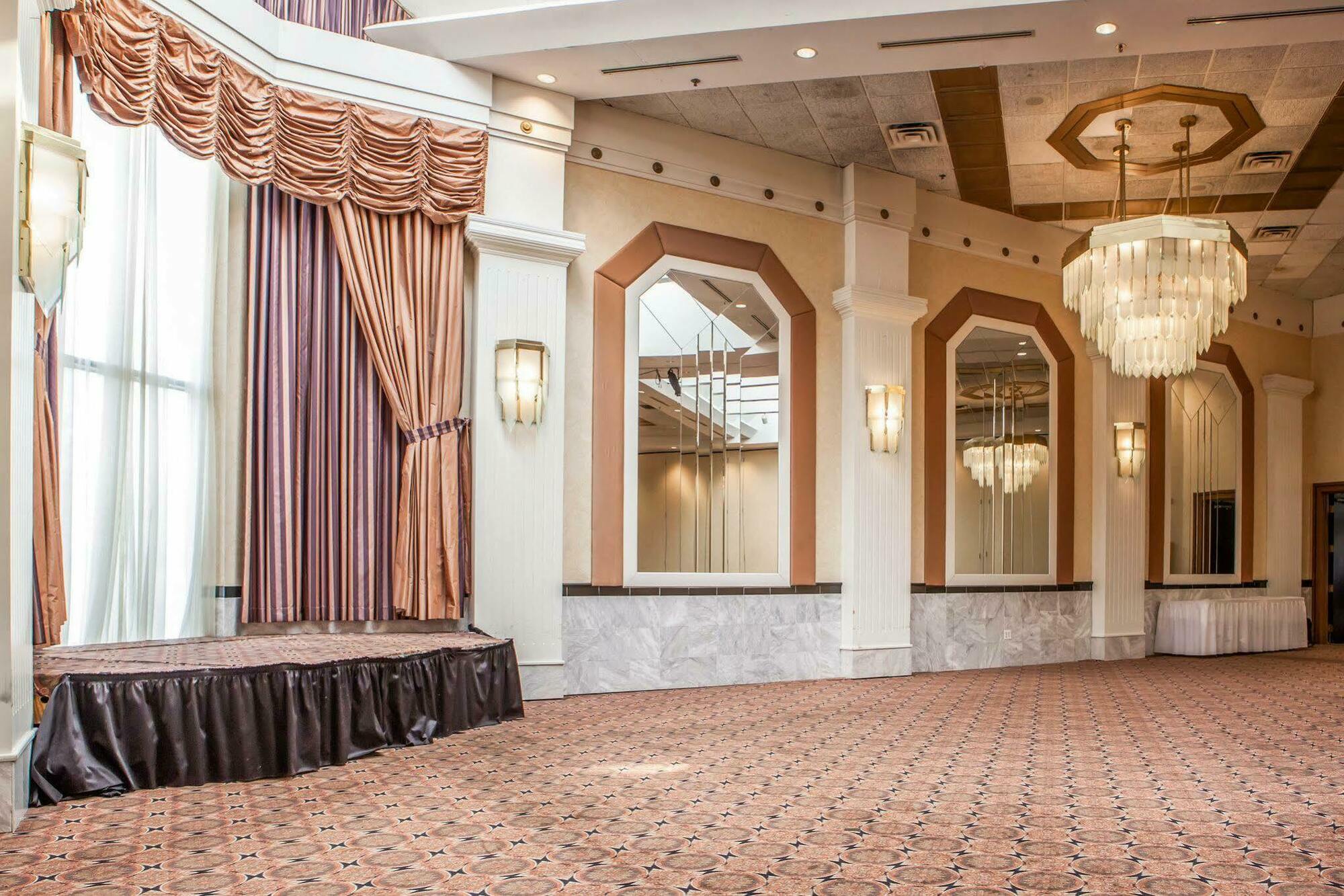 Quality Inn & Suites Orland Park - Chicago מראה חיצוני תמונה